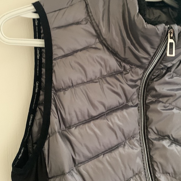 Calvin Klein vest - Picture 2 of 8
